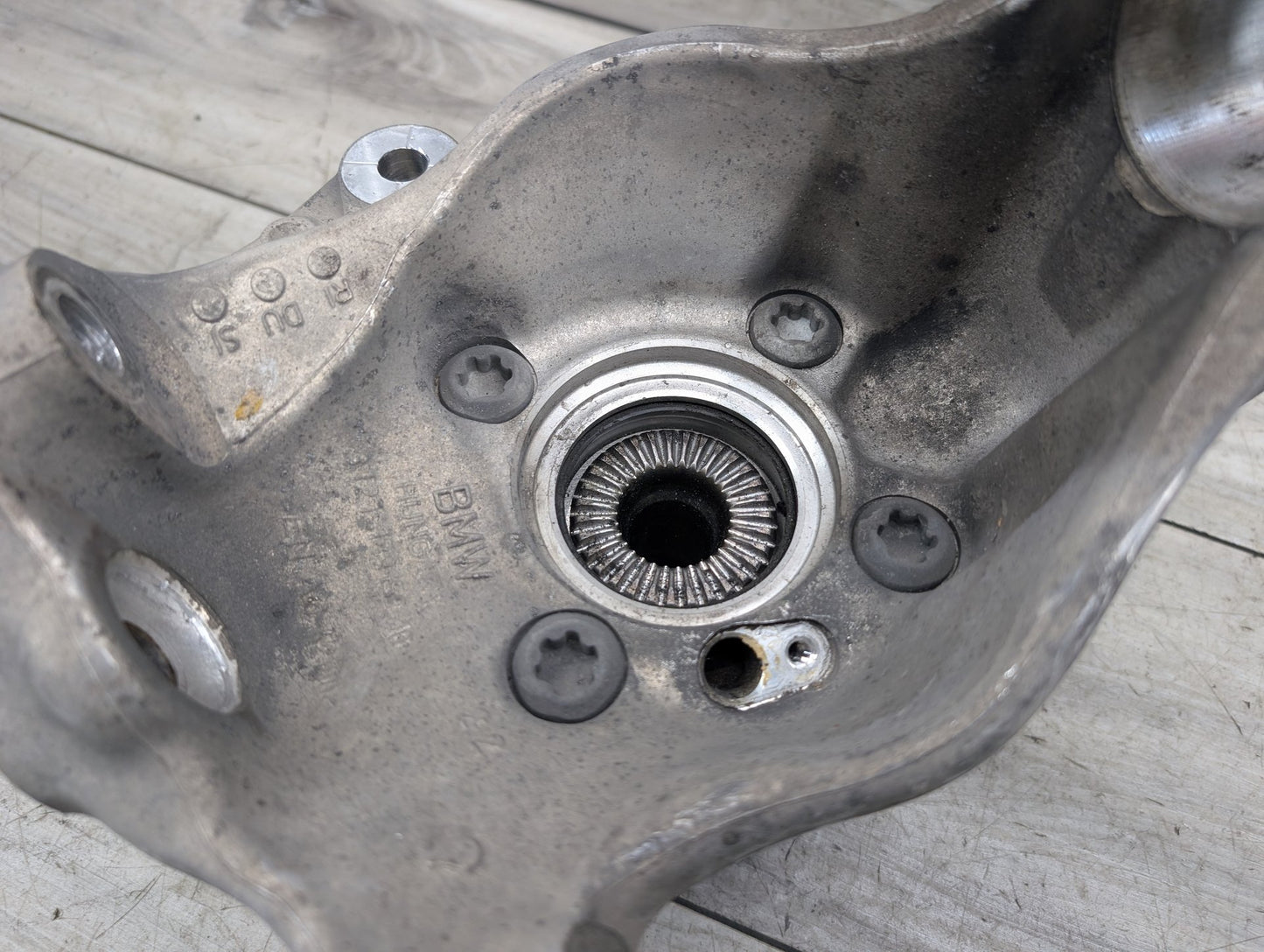 2014-2019 BMW F34 3 Series Front Left Driver Spindle Hub Carrier Knuckle OEM