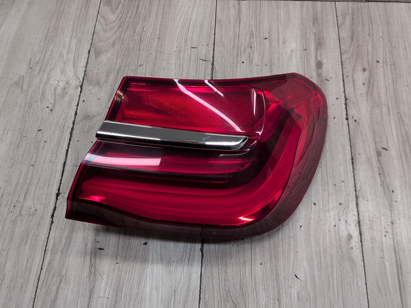 16-19 OEM BMW G11 G12 740 750 M760 B7 Rear Right Passenger Outer LED Tail Light