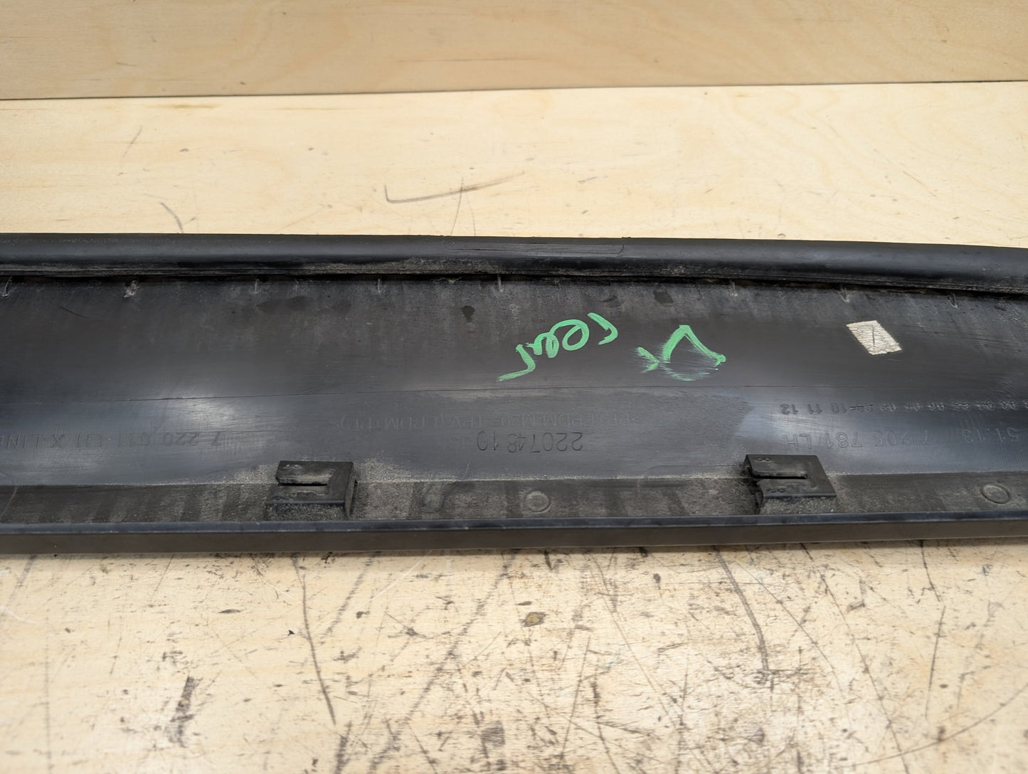 2011-2016 BMW X3 F25 Rear Left Driver Exterior Door Trim Molding 7205781