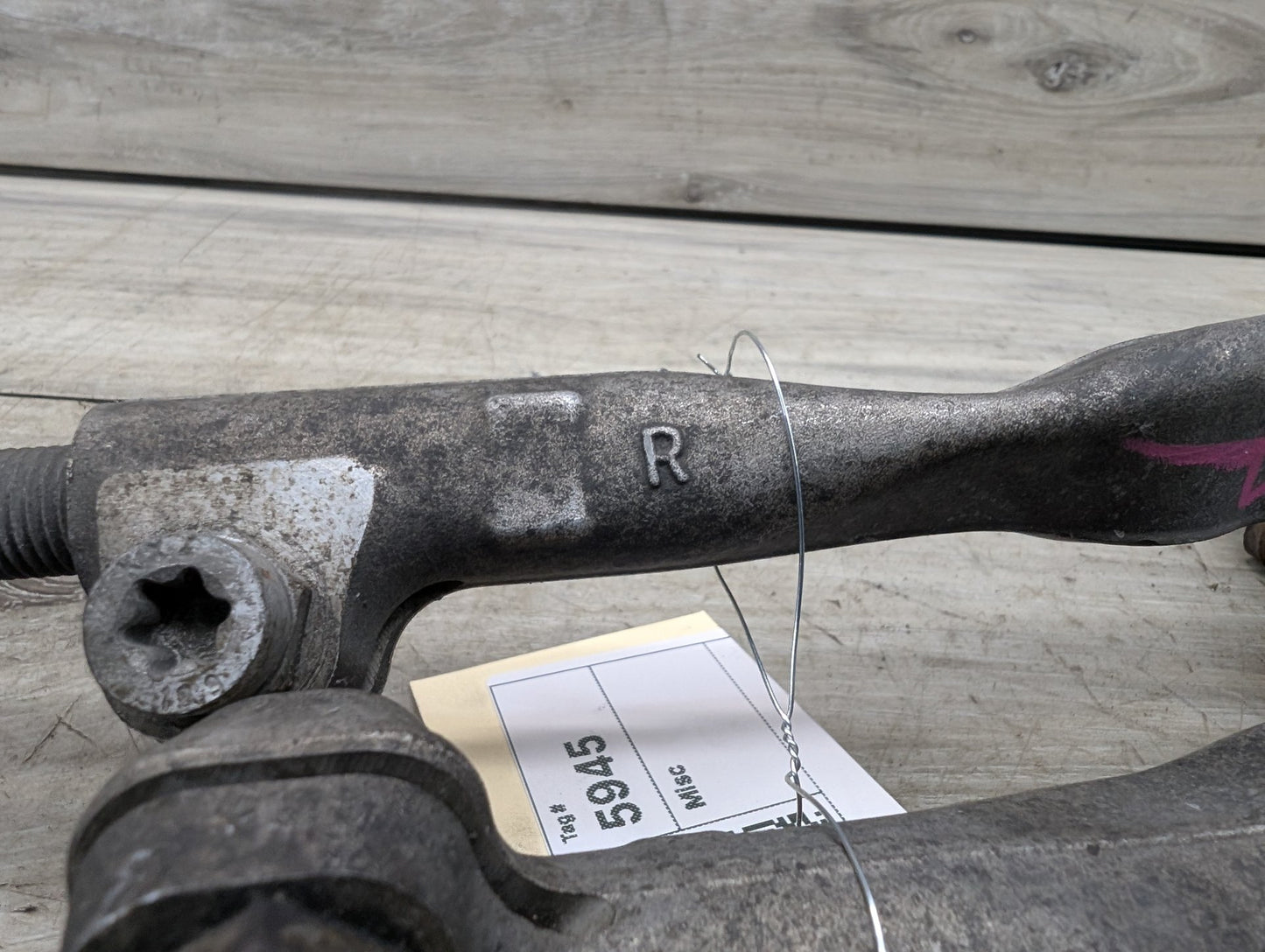 2016-2022 BMW 750Li G12 Left Right Tie Rod W/ Boot SET 6868688