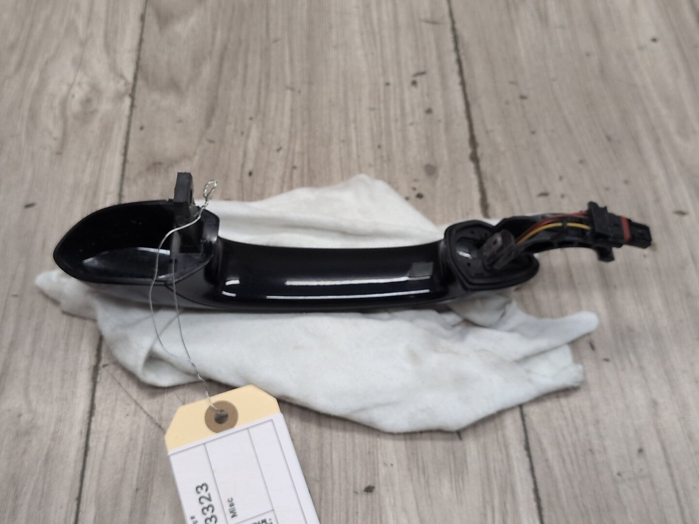 2019 - 2026 BMW X5 G05 Rear Left Driver Exterior Door Handle w/ Comfort Access 8492015 N63B44M3