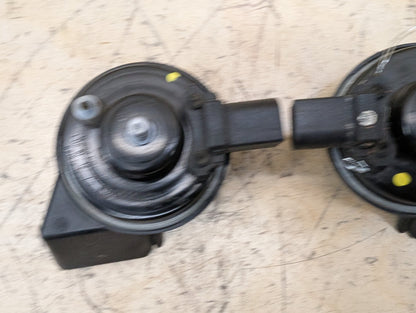 2011-2017 Audi RS5 8T Alarm Horns SET 8T0951223