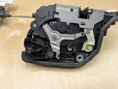16-22 OEM BMW G11 G12 FRONT LEFT DRIVER Side Door Lock Latch Actuator SOFT CLOSE