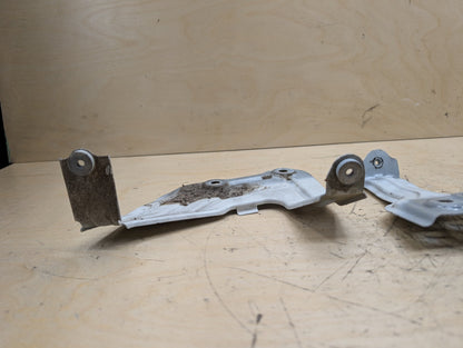 2018-2024 BMW X3 G01 Front Right Passenger Fender Brackets SET 7424678
