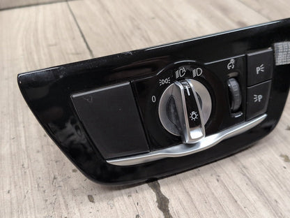 2017-2023 BMW M550i G30 Headlamp Switch 6841879 OEM