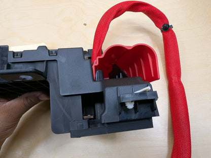 2018-2024 BMW X3 G01 Battery Power Distribution Box 6841701 OEM