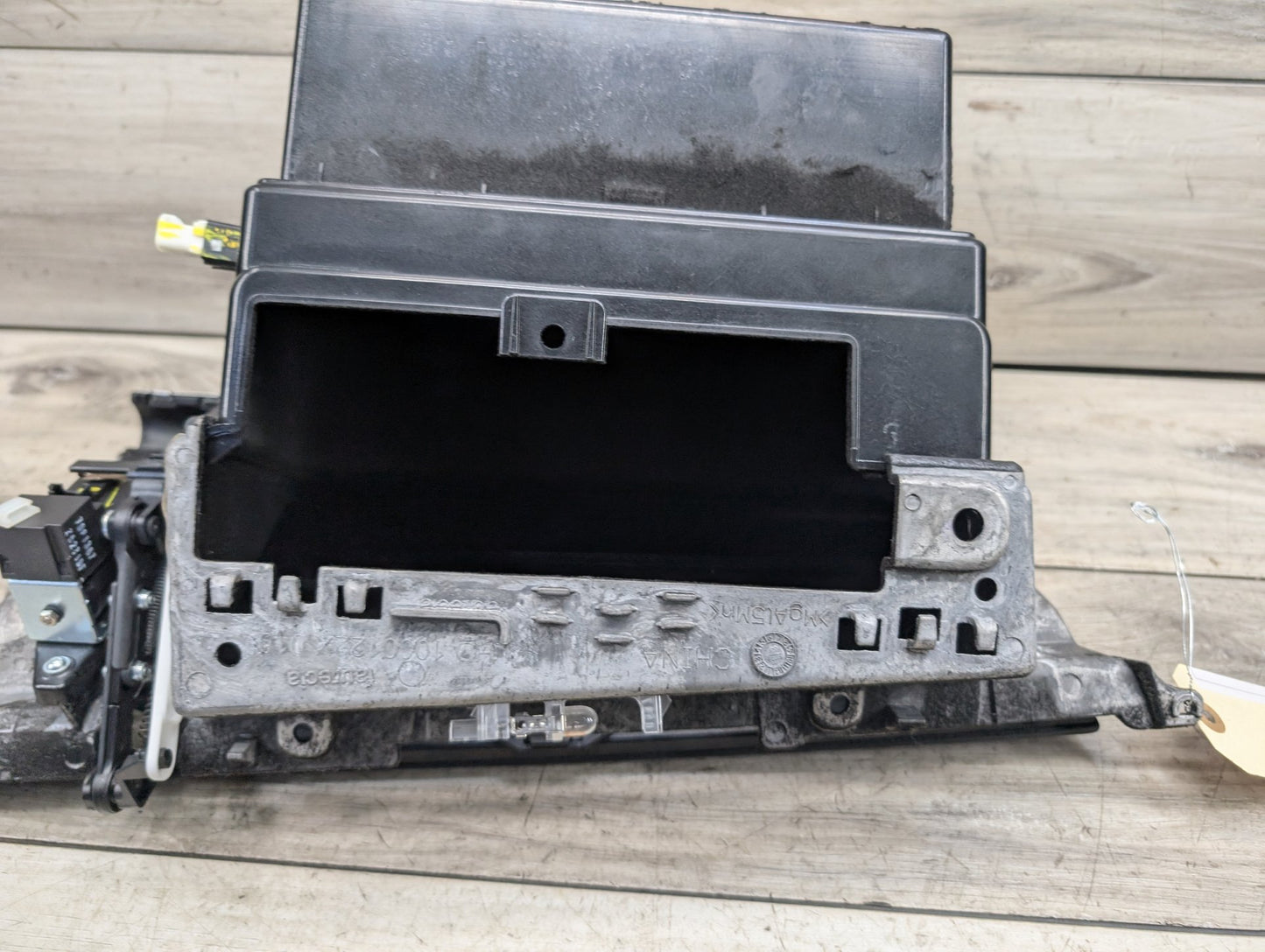 2007-2013 BMW X5 E70 Dashboard Dash Board Panel Glove Box Assemly 9210990