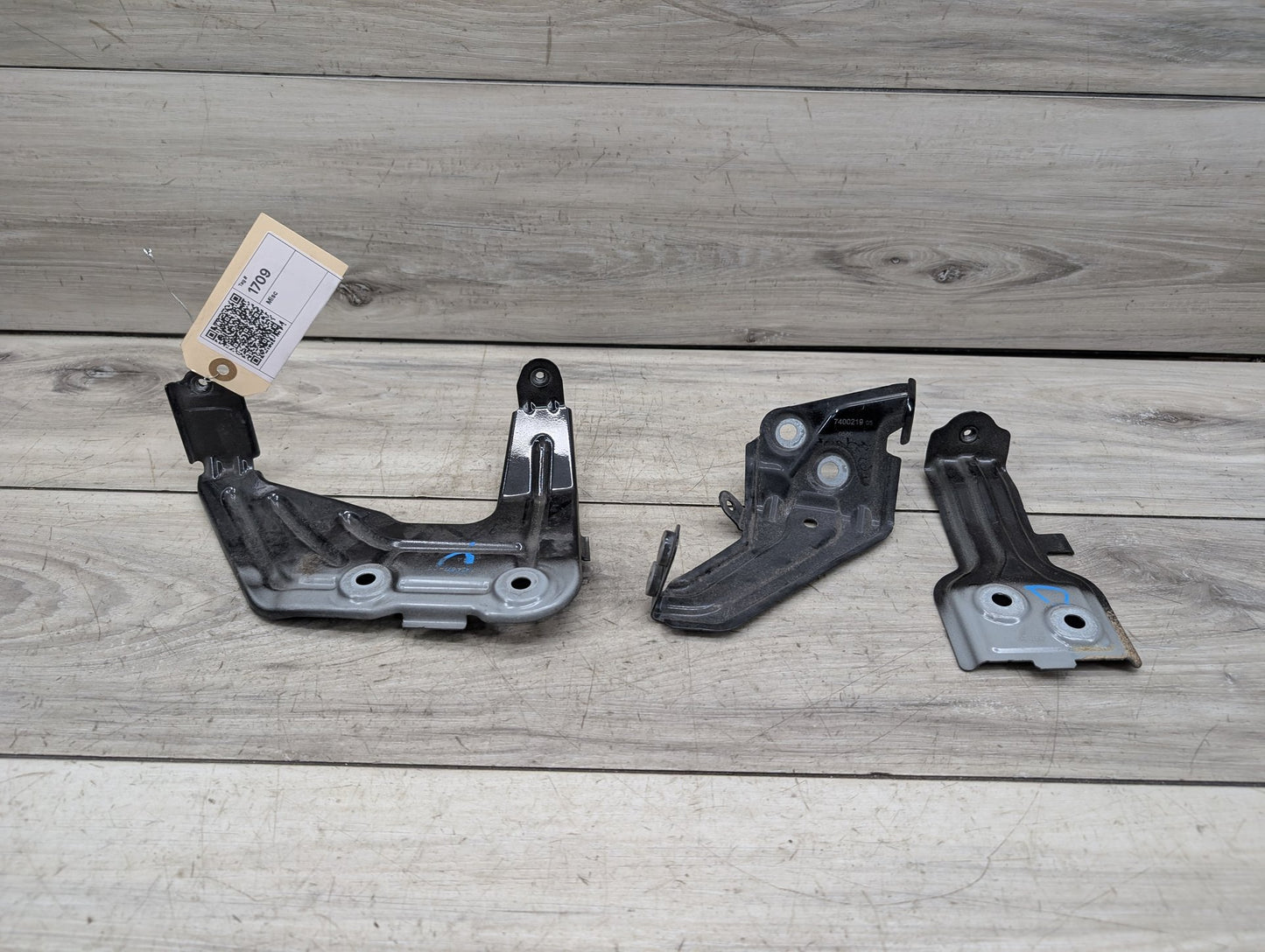2018 - 2023 BMW X3 G01 Front Left Driver Fender Brackets SET 7397515 B58B30M0