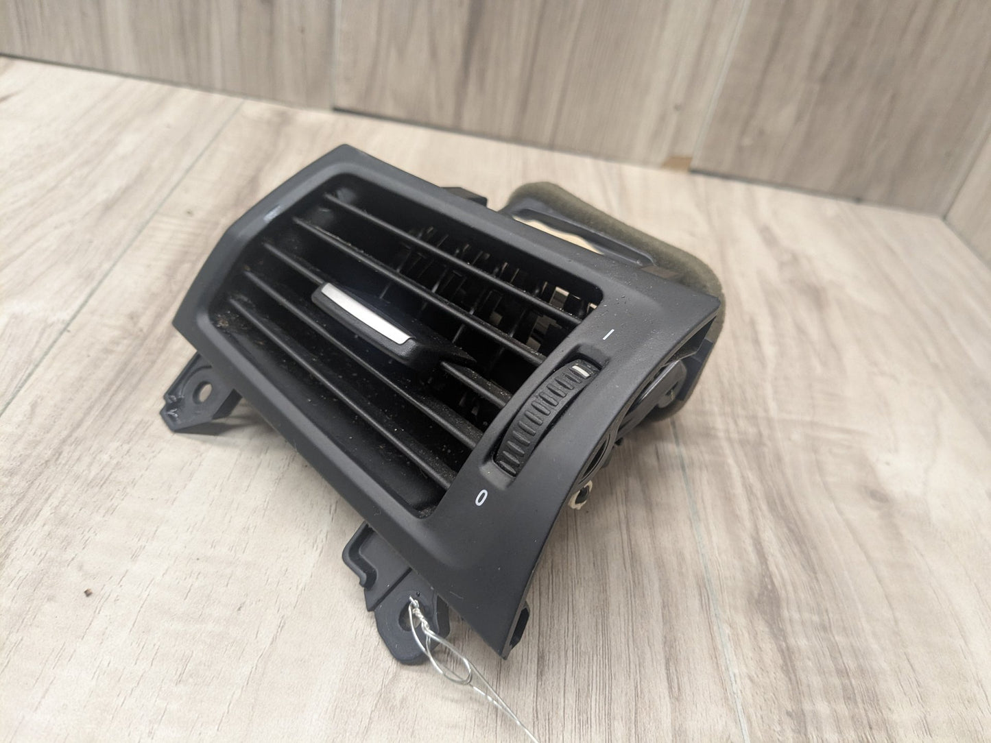 11-18 OEM BMW F25 F26 X3 X4 Front Left Driver Dash AC Air Vent Grille