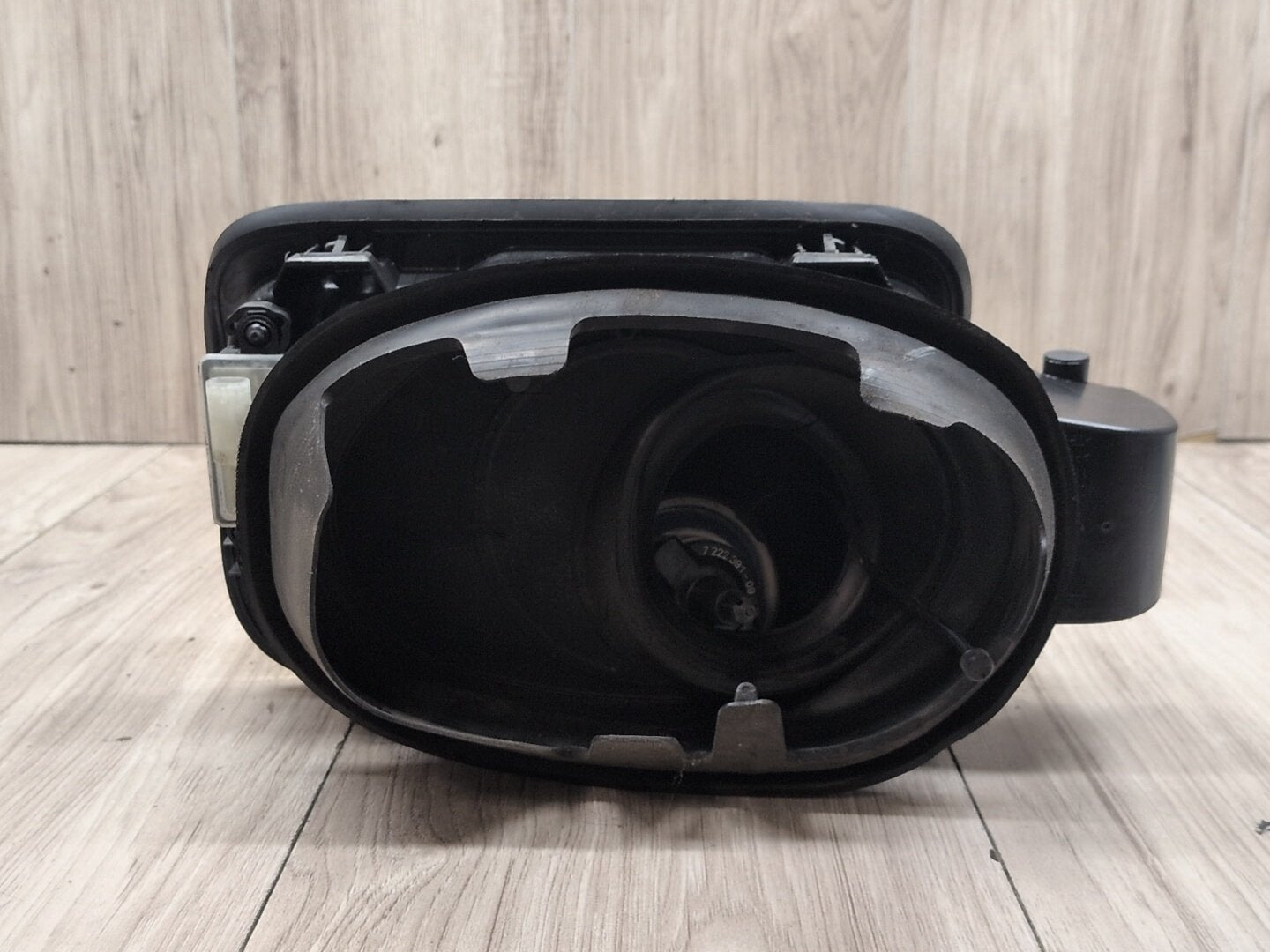 OEM BMW F15 F30 F44 F48 F80 G01 G05 G20 G30 G80 M3 M4 Fuel Gas Tank Filler Cap