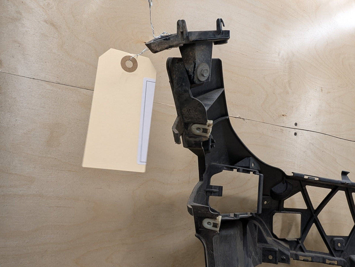 2019-2026 BMW 330i G20 Front Left Driver Fender Bracket 7422247 OEM
