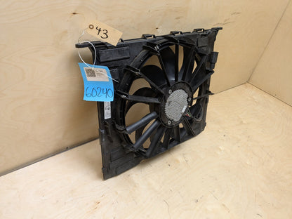 2017-2023 BMW 530i G30 Radiator Fan Shroud Housing w/ Motor 7953400