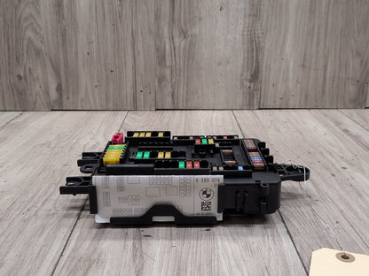 2014-2020 BMW 435i F32 Front Power Distribution Fuse Box 9389070