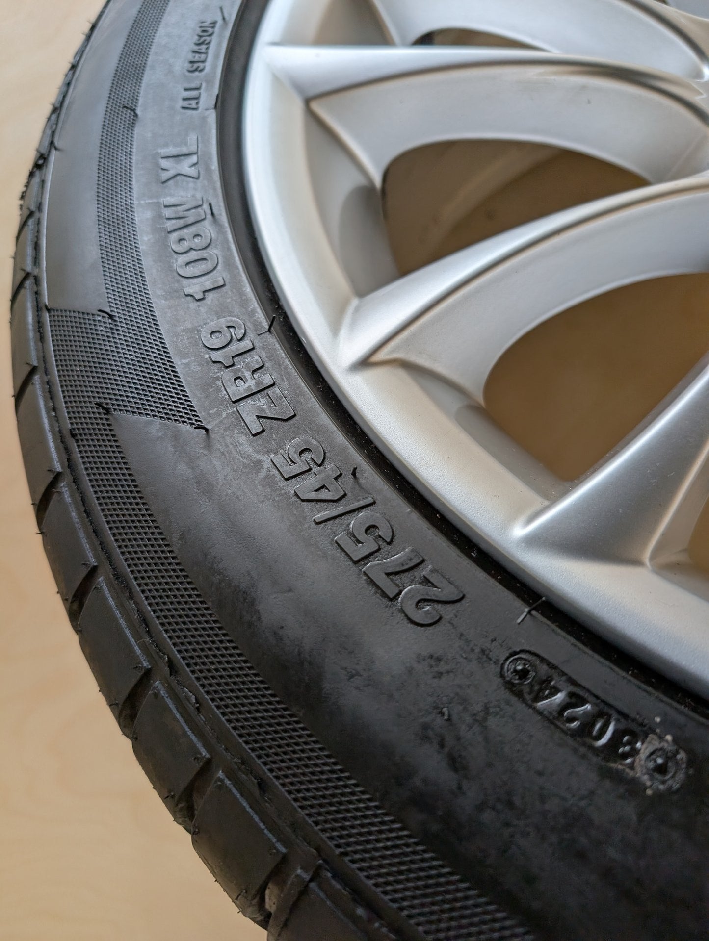 OEM BMW F01 F02 F07 740 750 760 FRONT Rim Wheel 19x8.5 ET25 M V-Spoke Style 302
