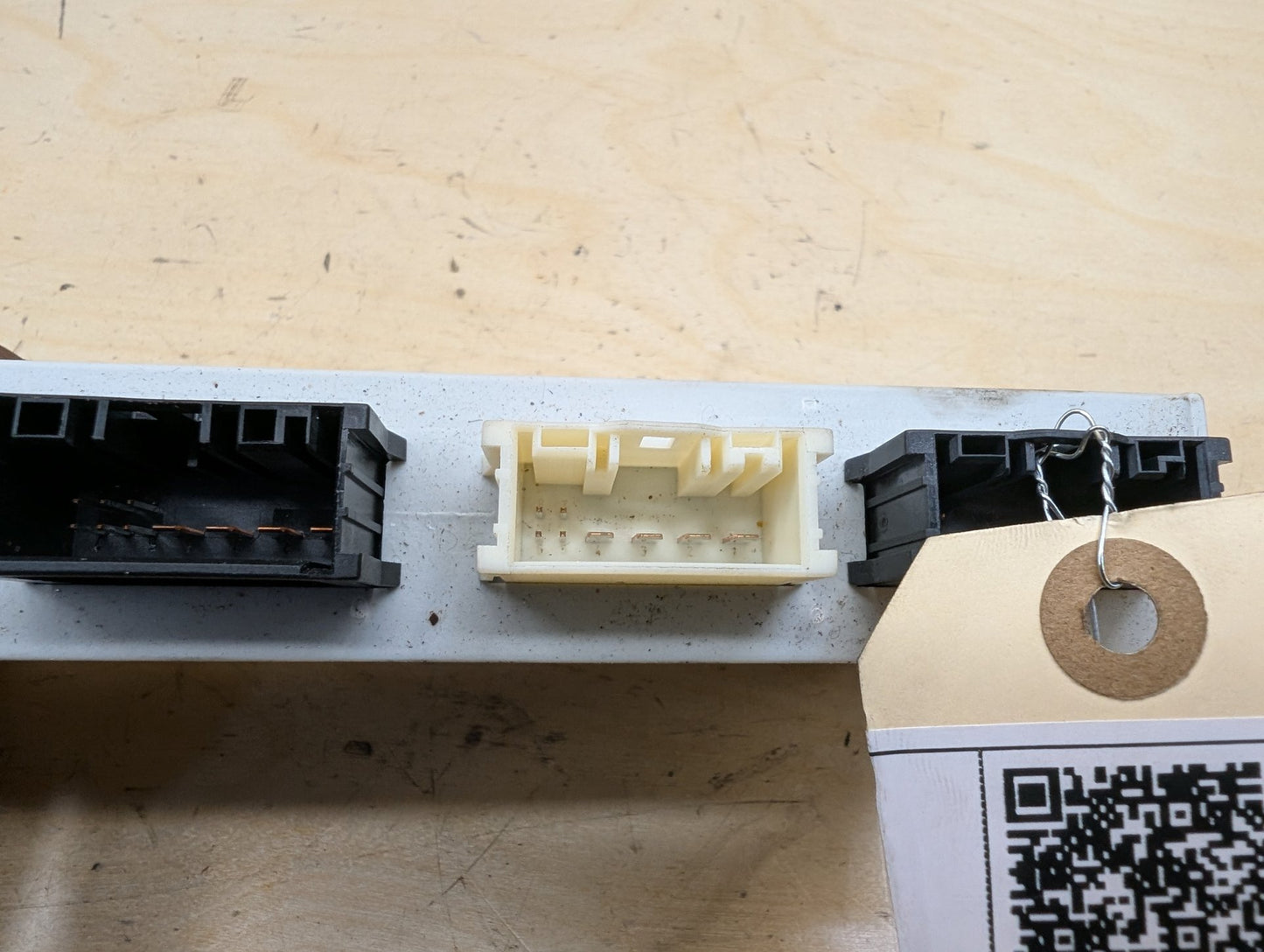OEM BMW F01 F02 F07 F10 F25 528 535 750 Trunk Lid Tailgate Lift Control Module