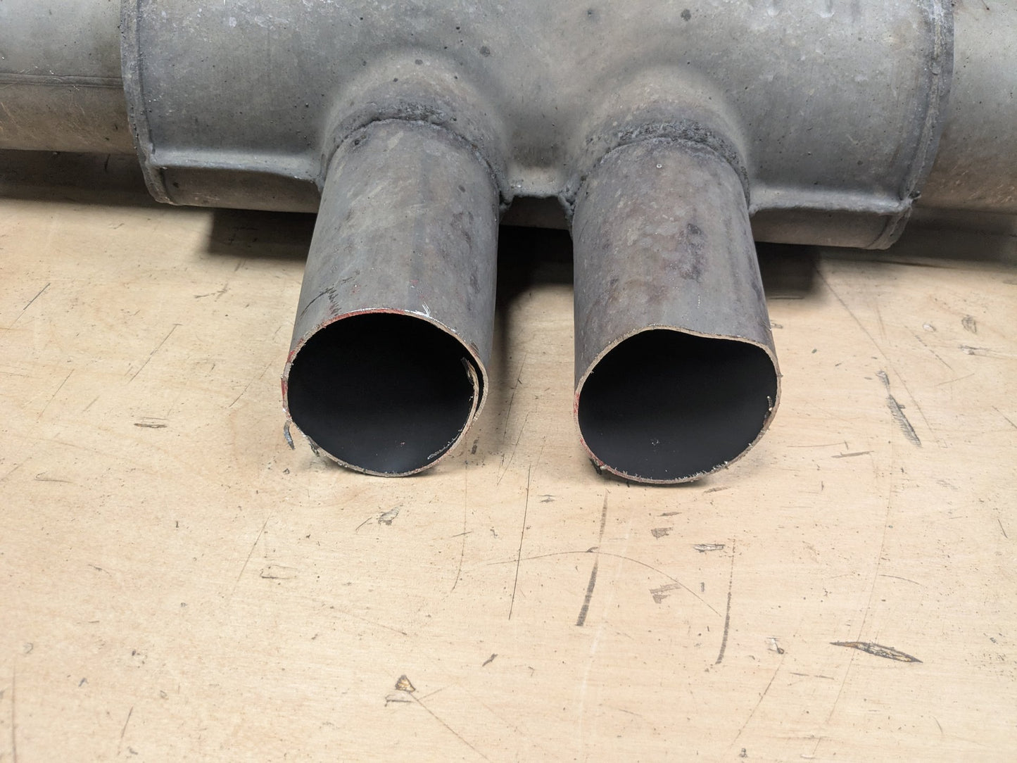 2015 - 2019 BMW X6 F86 Rear Exhaust Muffler 7851169 S63B44T2