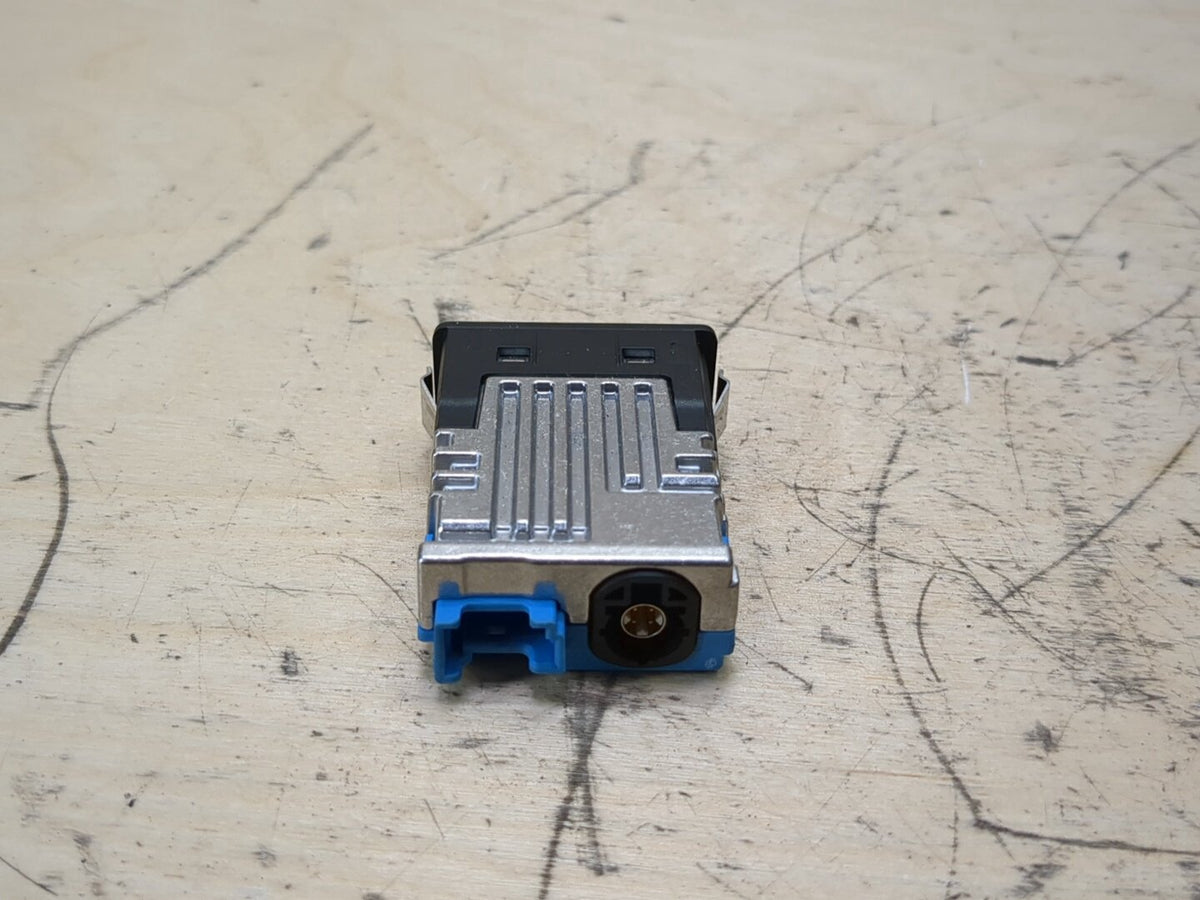 OEM BMW F44 F48 F97 G01 G05 G12 G20 G30 G80 USB Dual Type C Charger Port Socket