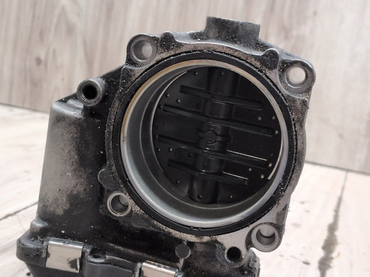 10-19 BMW F10 F12 F13 F01 F02 F15 S63 Intake Manifold Throttle Housing Assembly