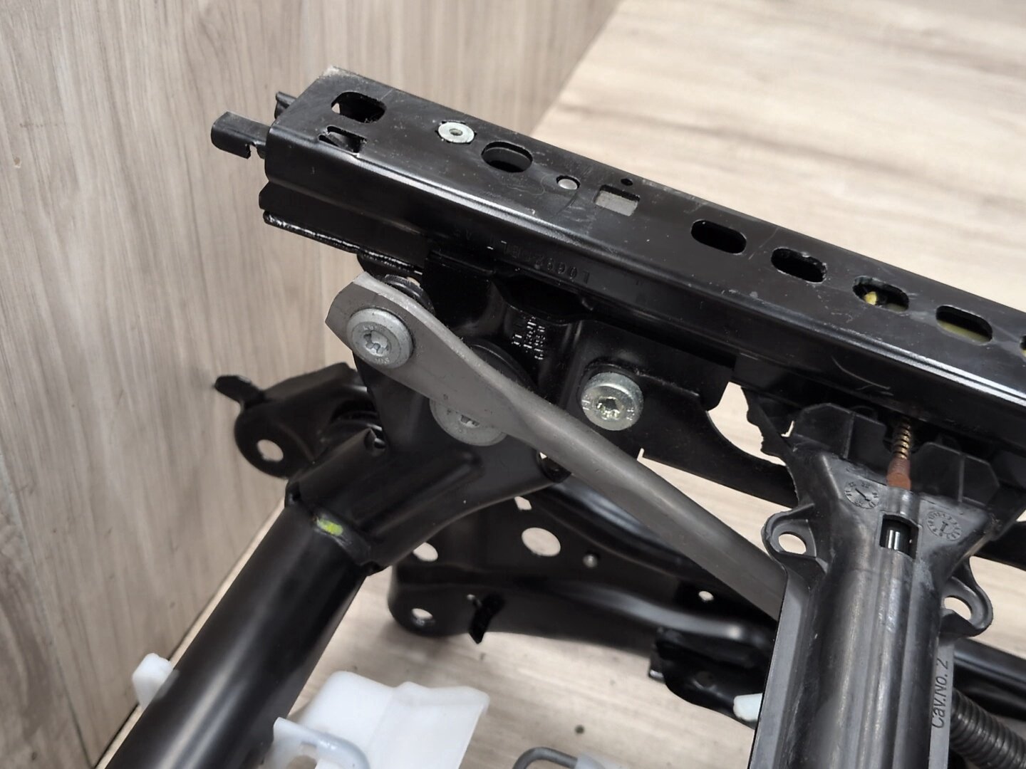 2019 - 2026 BMW X5 G05 Front Left Driver Seat Lower Track Frame Assembly 7459217 N63B44M3