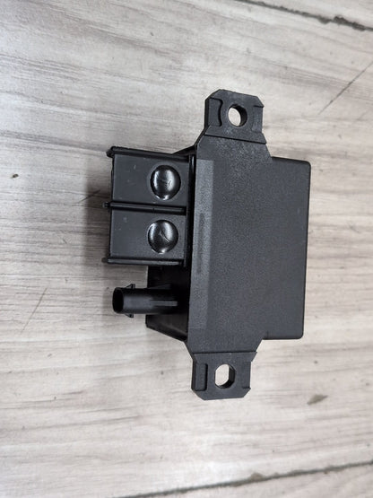 OEM BMW F10 F13 F02 F30 F32 F80 F82 F85 M3 M4 M6 Cooling Fan Relay Control 130A