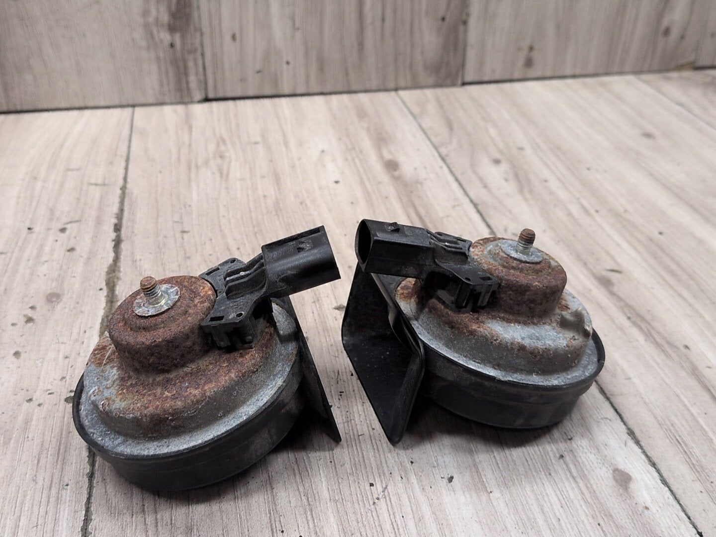 2015-2018 BMW X5 F85 Alarm Horns SET 7353191