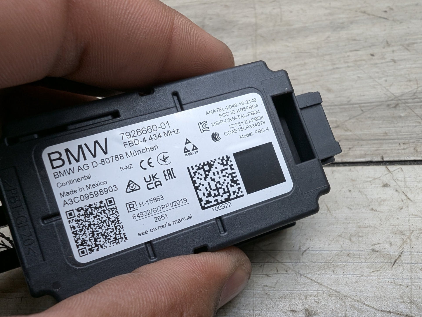 2021-2026 BMW 430i G22 Radio Remote Receiver Module 7928660