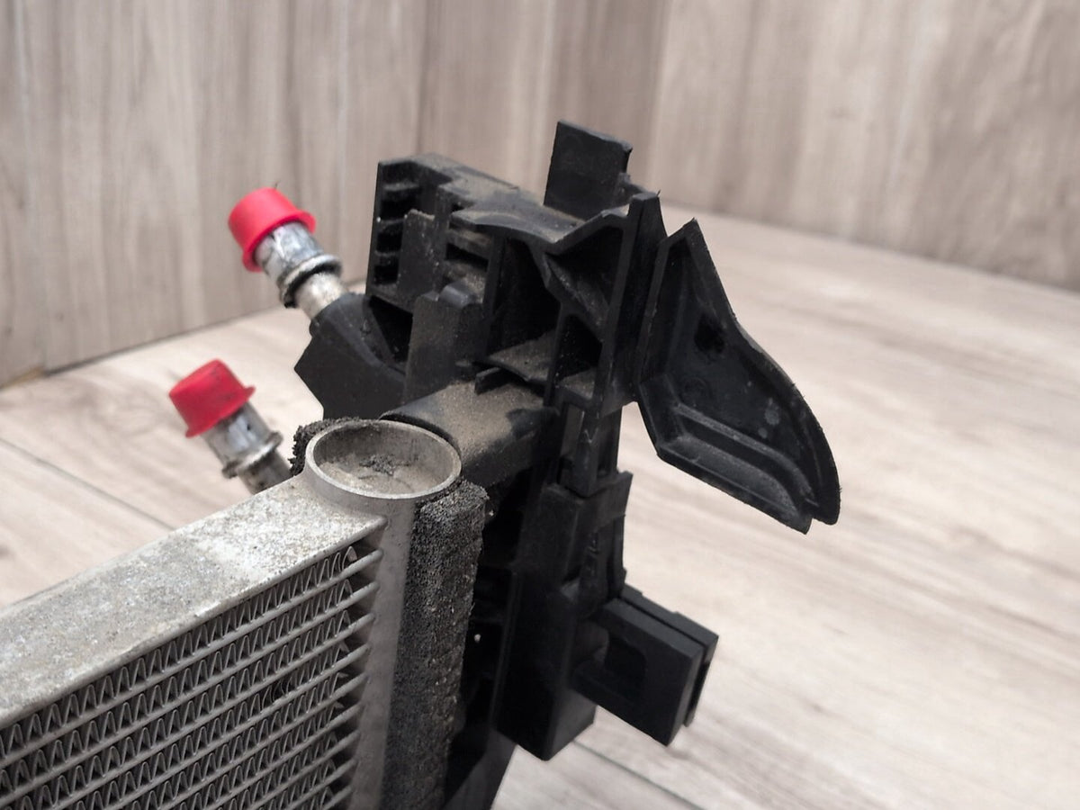2017-2023 BMW M550i G30 Tranmssion Oil Cooler 8619388 OEM