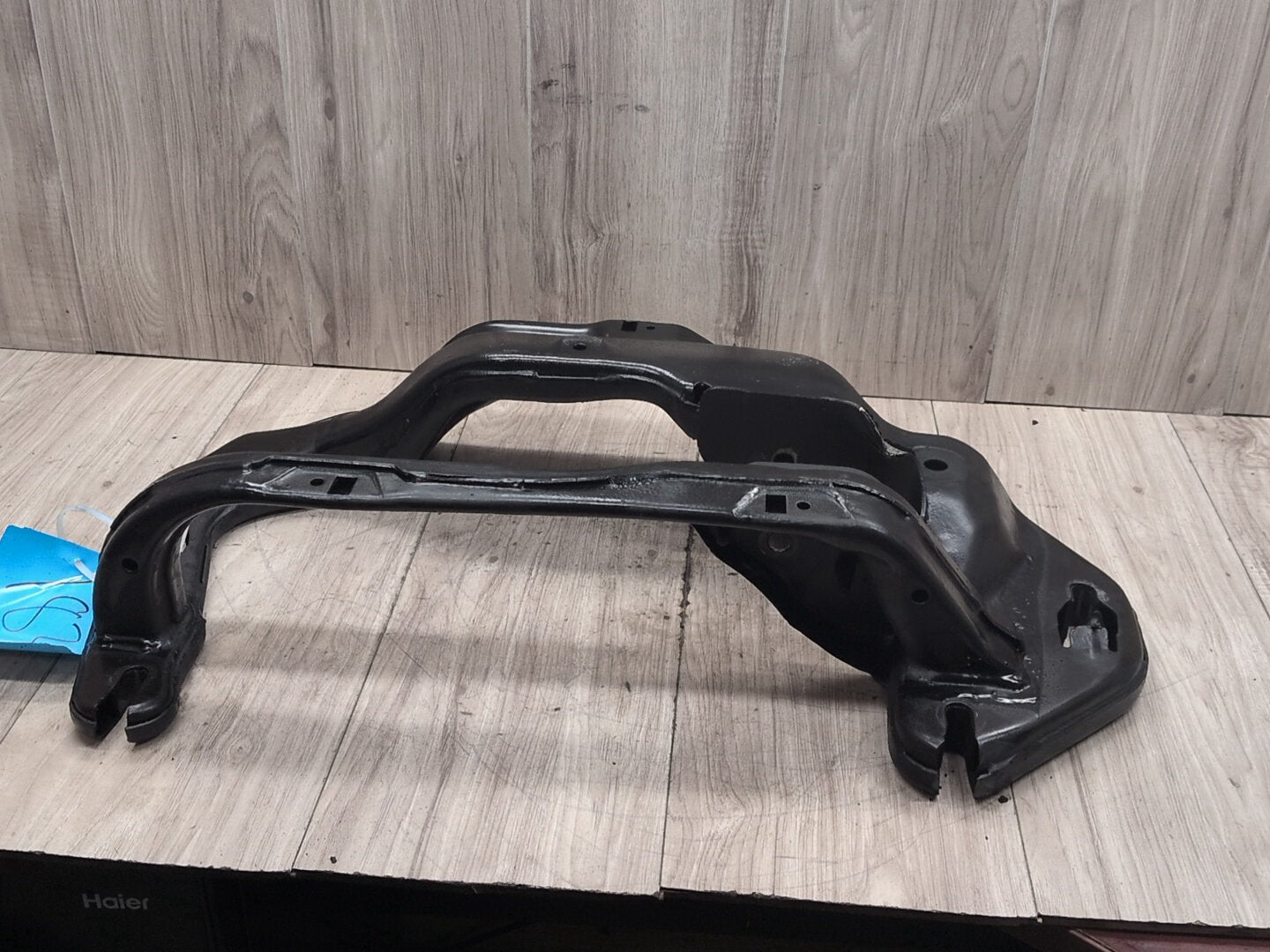 2014 - 2018 BMW X5 F85 Transmission Mount Bracket 6954188 S63B44T2