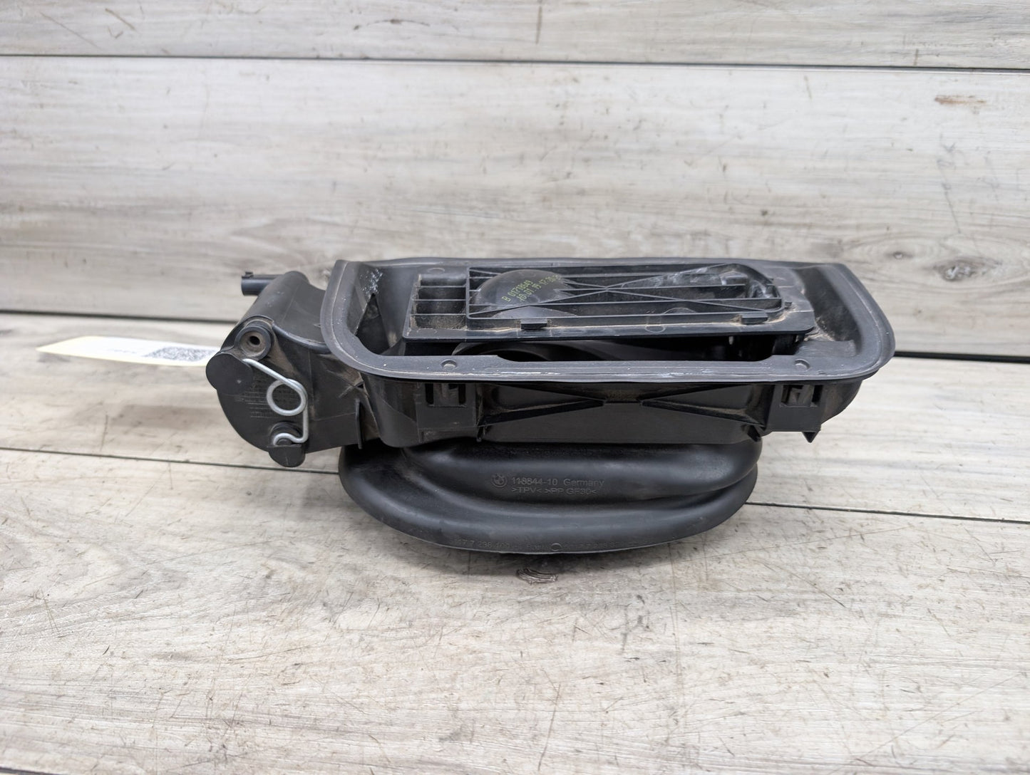 14-20 OEM BMW F32 F82 M4 Gas Fuel Tank Filler Door Cap Lid Cover Assembly