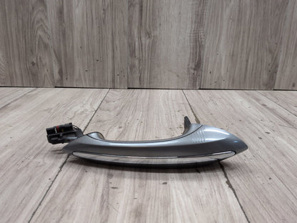 2011-2016 BMW M5 F10 Right Passenger Door Handle w/ Comfort Access 7305283 OEM