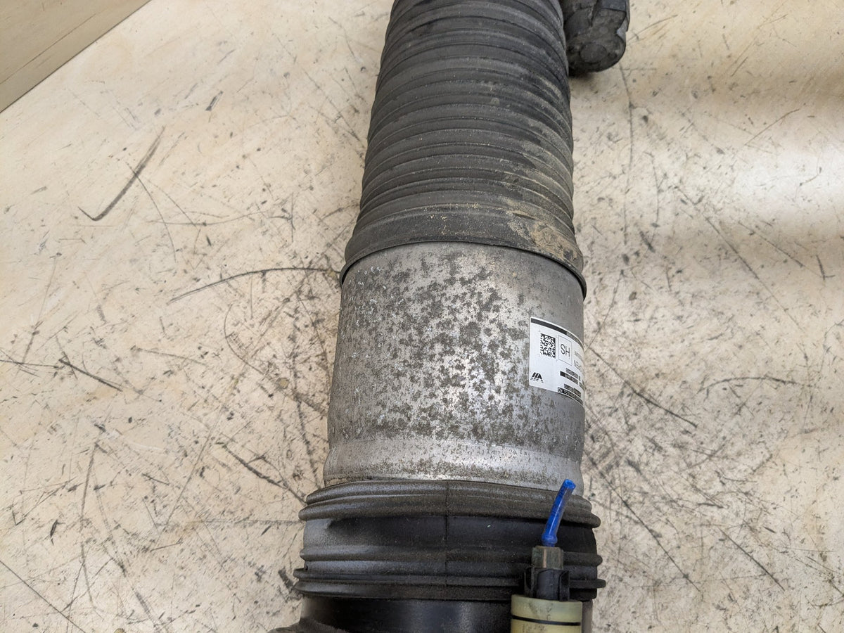 16-22 OEM BMW G11 G12 740 750 B7 REAR Right Passenger Air Suspension Shock Strut