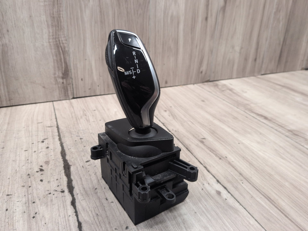 2016-2019 BMW 740Li G12 Gear Selector Shifter Knob Panel Assembly 7947687