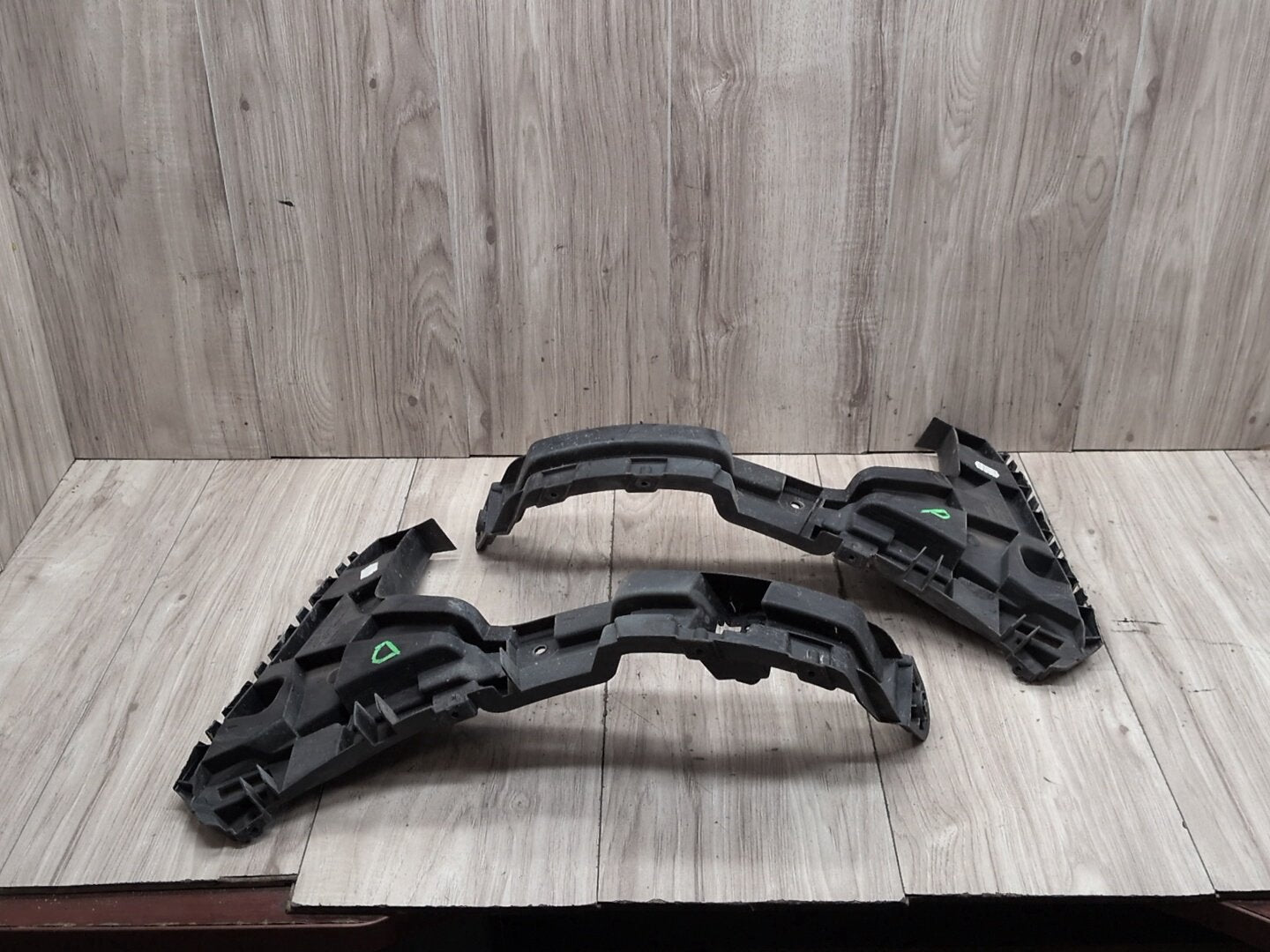 2015-2018 Audi Q3 8U Rear Right Passenger Bumper Support Brackets SET 8U0807454A
