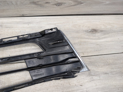 2017-2023 BMW 530i G30 Front Right Passenger Bumper Cover Grille 7385278 OEM