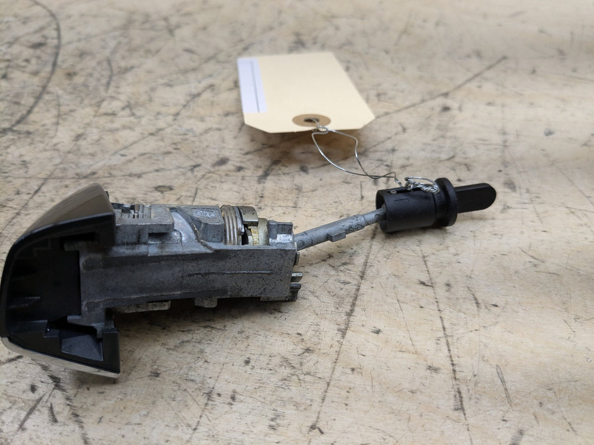 2012-2018 Audi A6 C7 Front Left Driver Key Lock Mechanism w/ Key f107837167BN