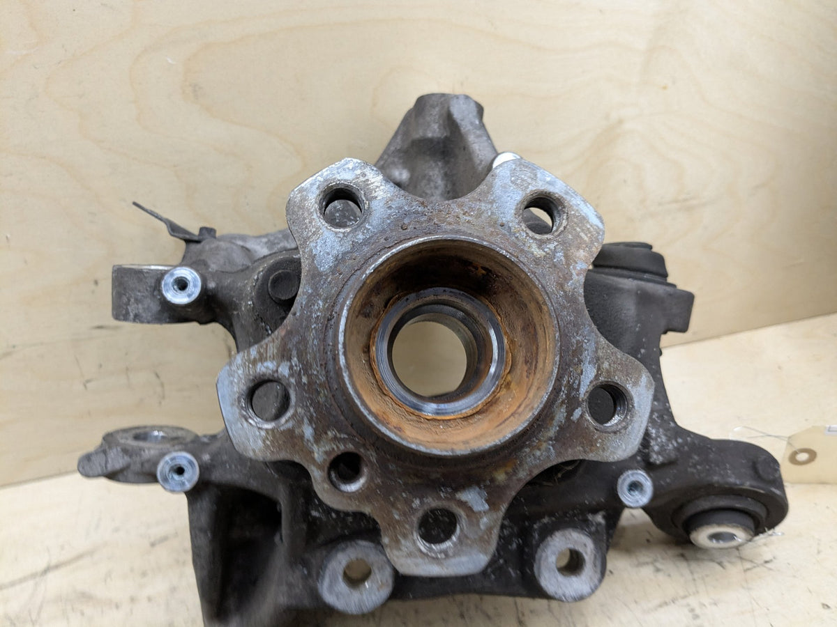 2018-2023 BMW M550i G30 Rear Left Driver Spindle Knuckle w/ Bearing 6866337 OEM