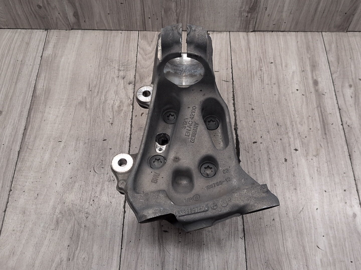 OEM BMW F32 F33 F36 RWD Front Left Driver Hub Spindle Carrier Knuckle Bearing