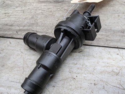 OEM BMW F22 F30 F32 G01 G05 G12 G20 G30 Fuel Tank Vapor Breather Valve B46 B58