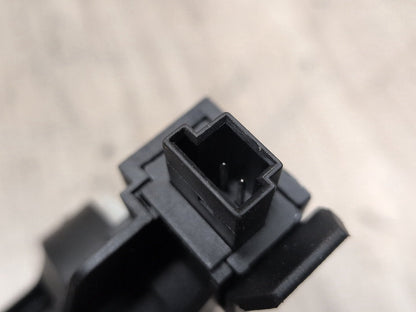 OEM Mercedes-Benz E550 W212 Front Left Rear Trunk Key Lock Mechanism w/ Key SET