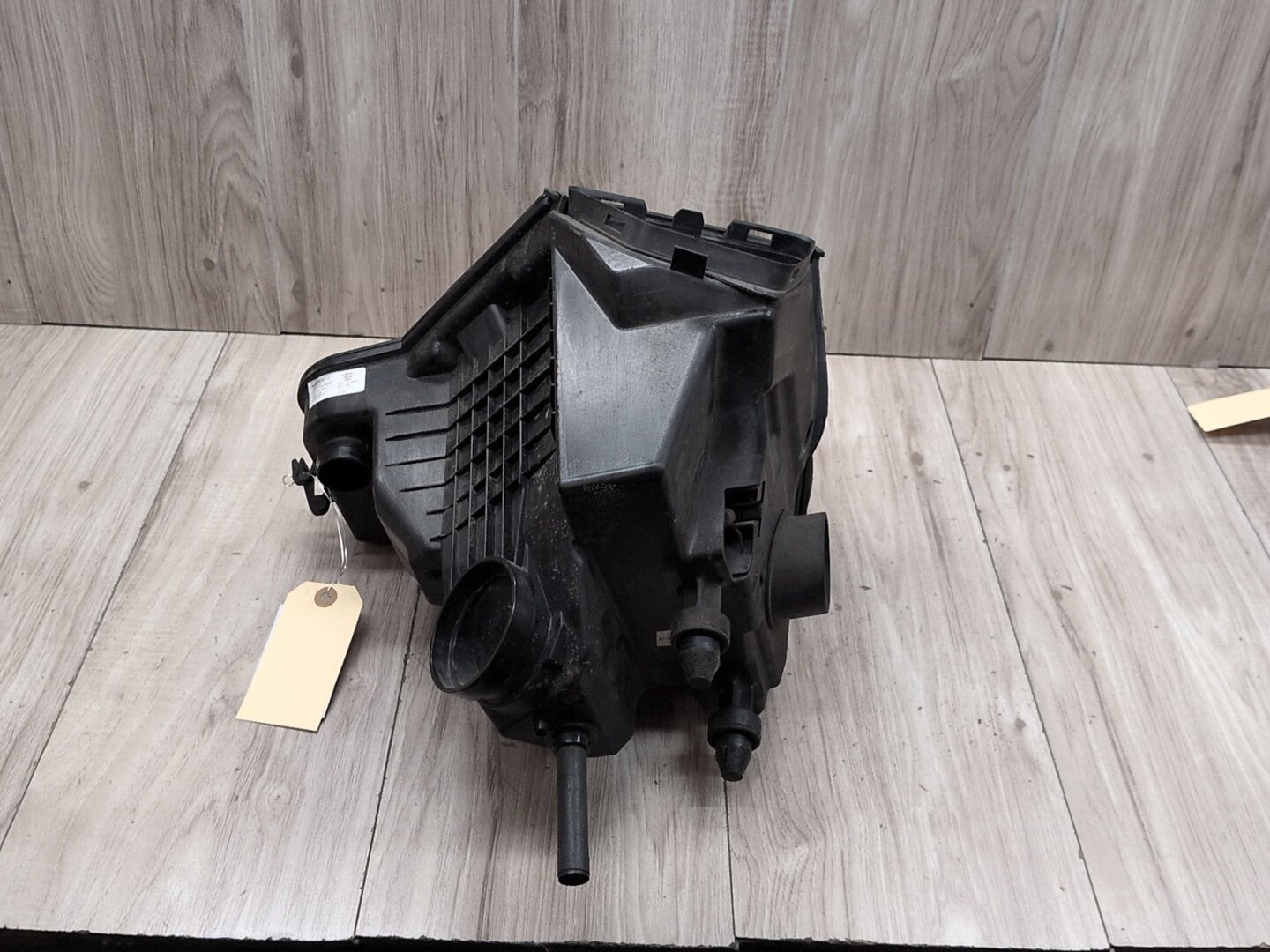 2008 - 2017 Audi S5 8T Engine Air Filter Box Assembly 8K0133837Q