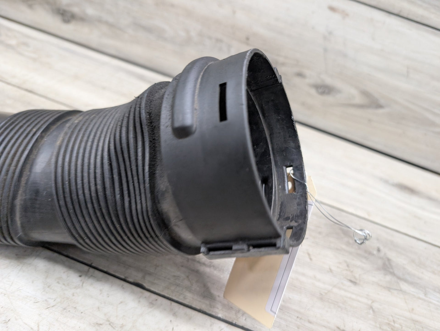 2007-2013 BMW X5 E70 Engine Motor Air Duct Tube Hose 7624210