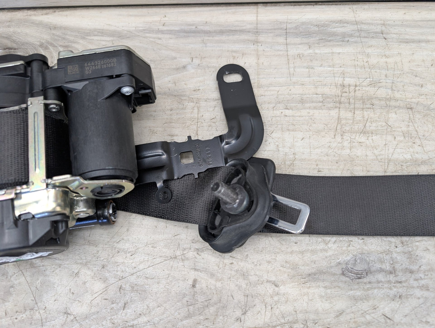 2021-2026 BMW 430i G22 Front Right Passenger Seatbelt Seat Belt Retractor 9890862