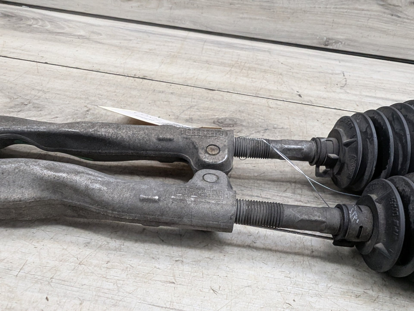 2017-2023 BMW 530i G30 Left Right Tie Rod W/ Boot SET 6868689