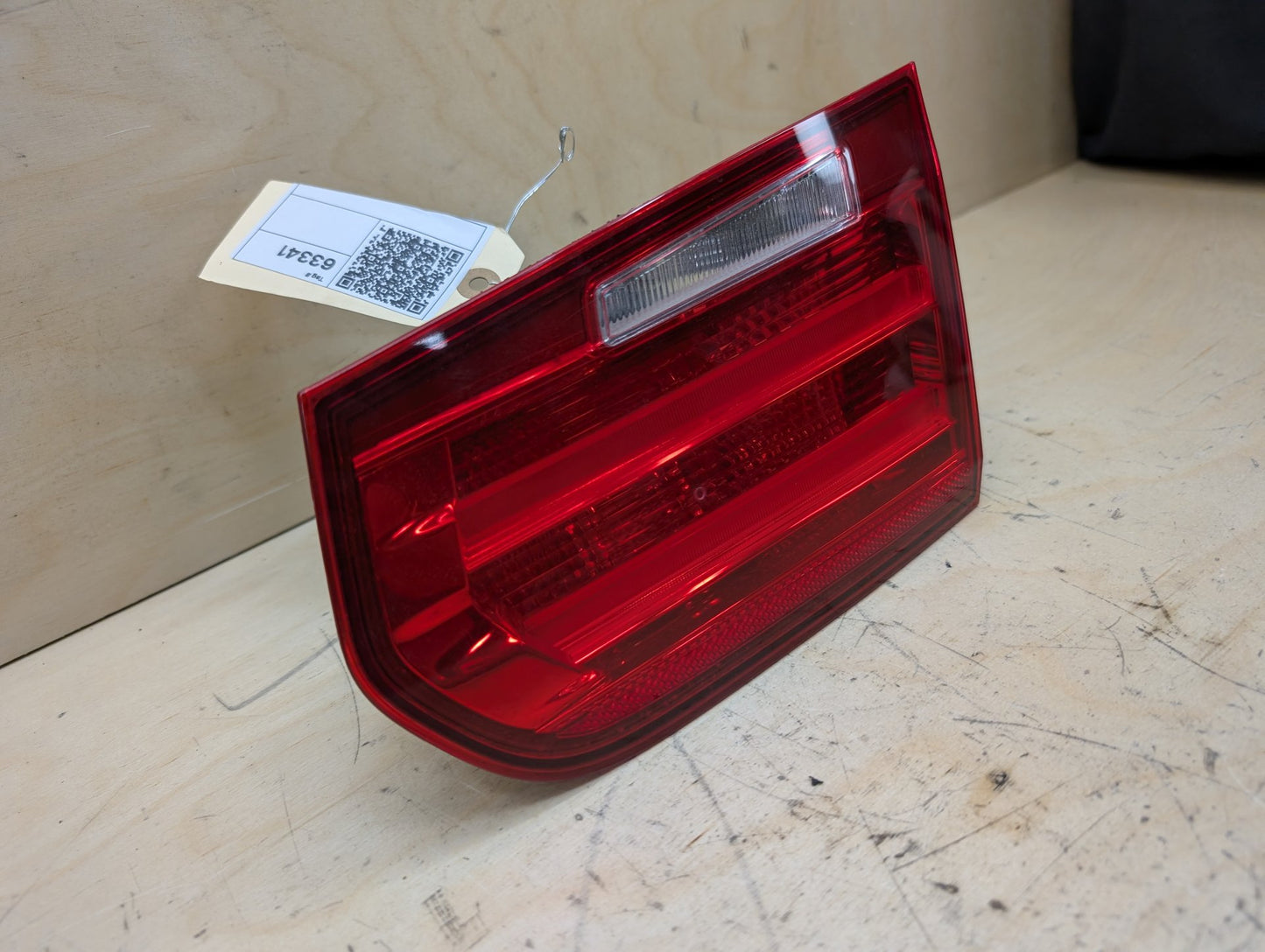 12-15 OEM BMW F30 F80 328 335 M3 Rear Right Passenger Side Inner Tail Light Lamp
