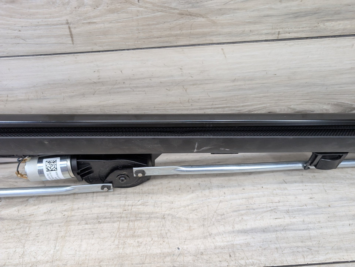2017-2023 BMW M550i xDrive G30 Rear Windshield Glass Roller Sun Shade Blind 7419496