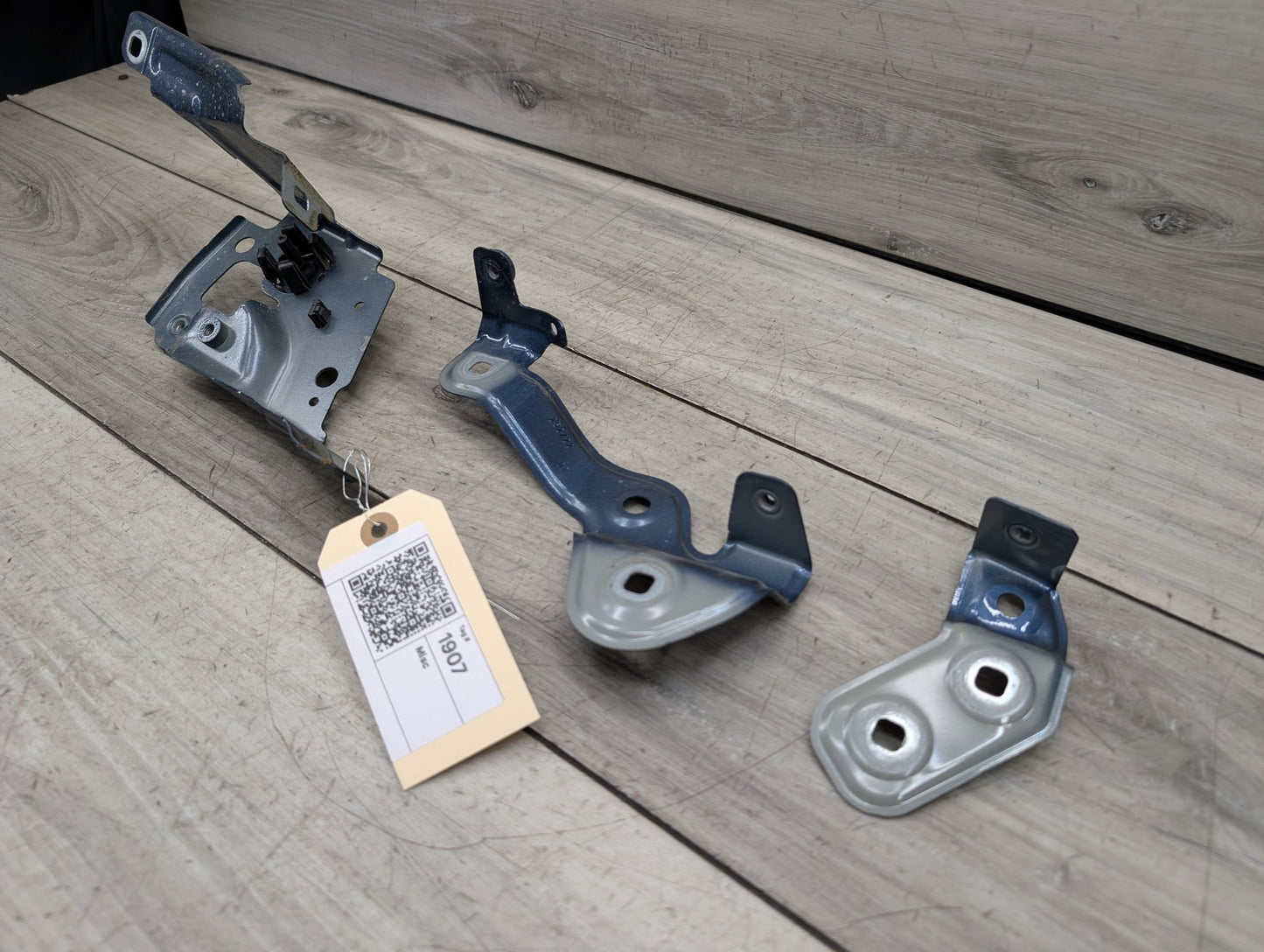 2021-2026 BMW 430i G22 Front Left Driver Fender Brackets SET 7486805