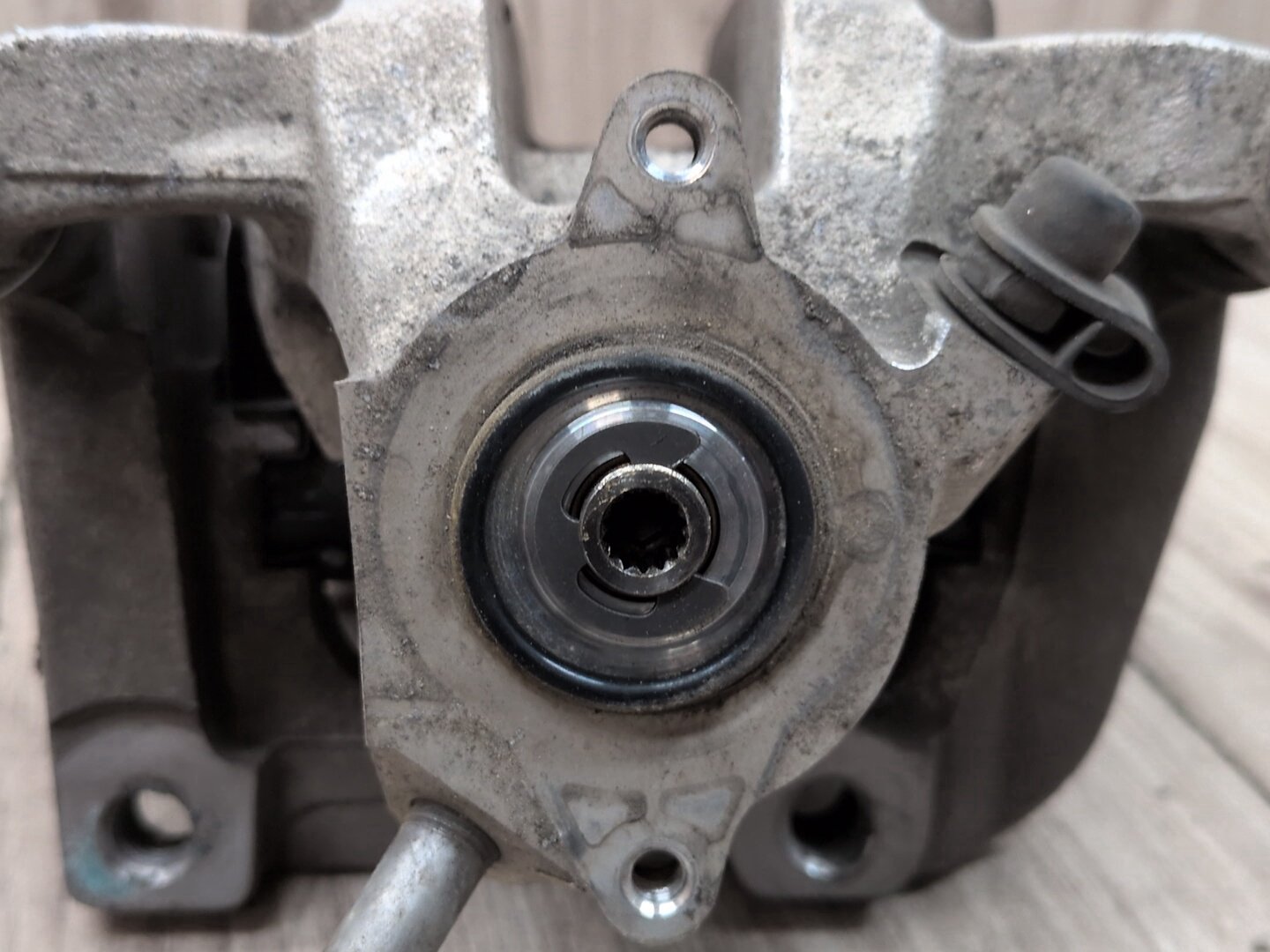 OEM BMW G20 G22 G23 G26 G42 330 M340 430 440 REAR Right Passenger Brake Caliper