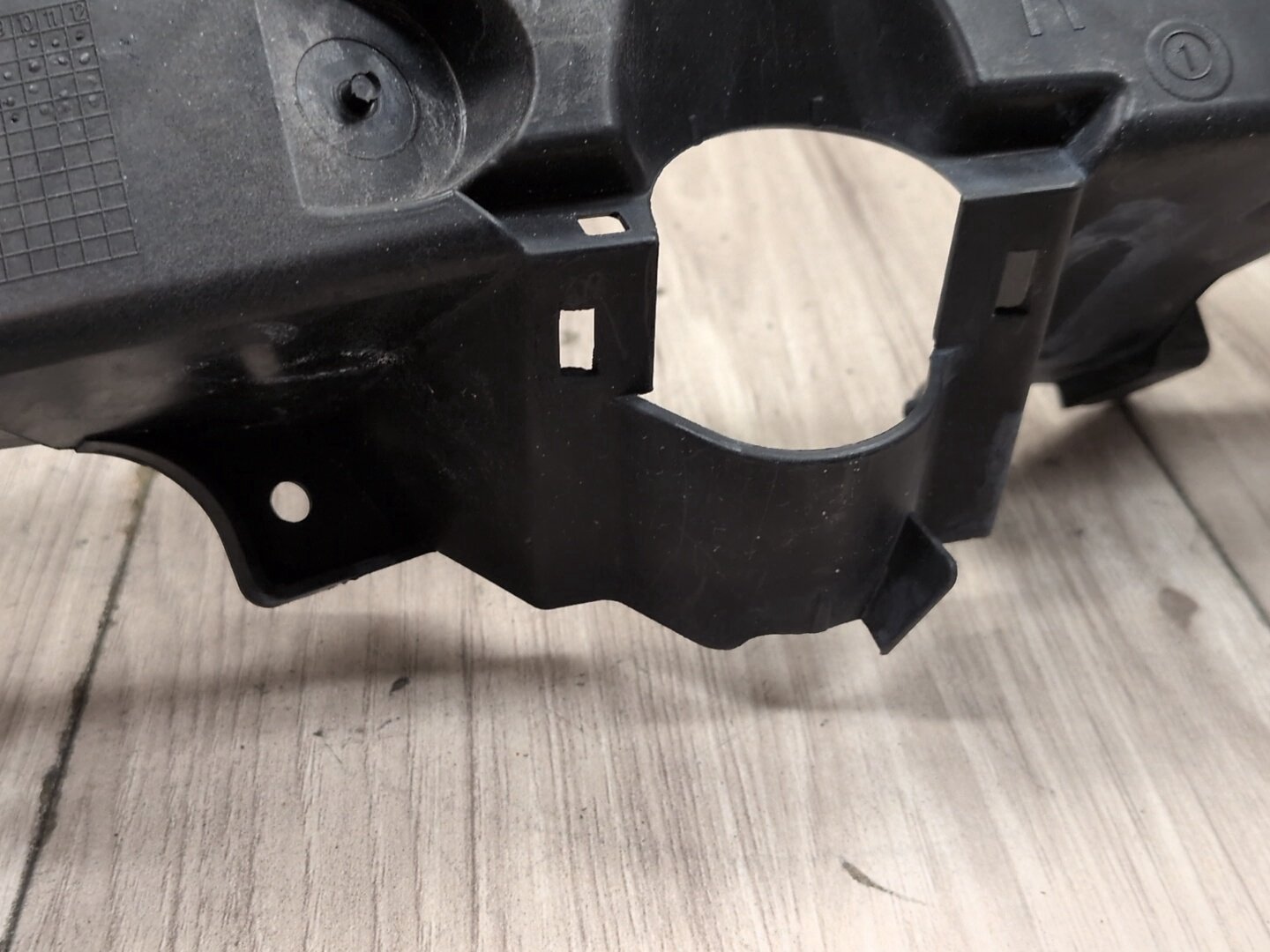 09-11 BMW E90 E91 LCI Front Left Driver Headlight Arm Bracket Mount Plastic