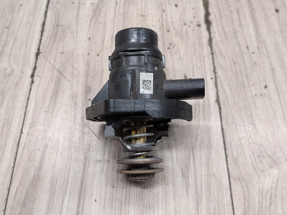 2016-2022 BMW G12 750i Engine Motor Heat Coolant Thermostat 8685978