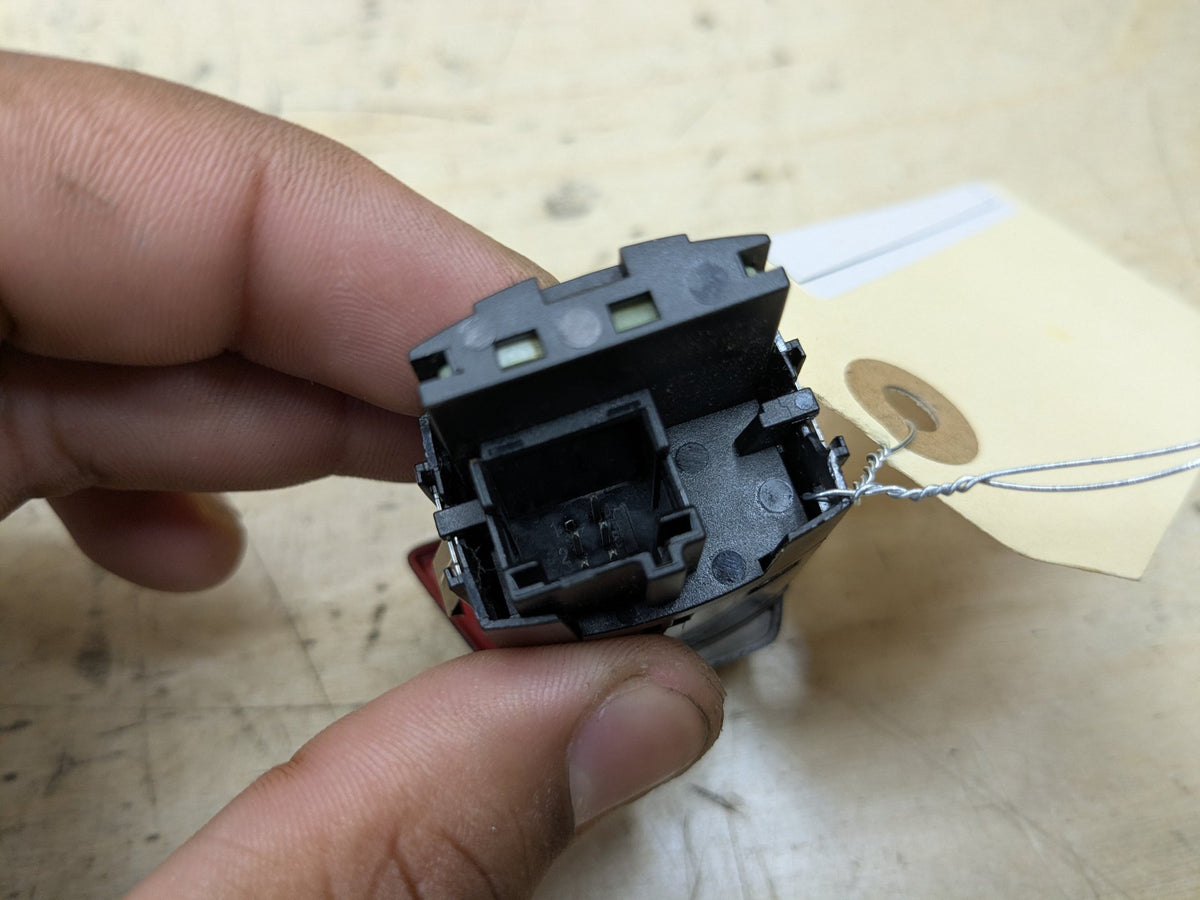 2018-2023 BMW M550i G30 Hazard Warning Switch 6993047 OEM